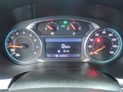 Used 2023 Chevrolet Traverse LT FWD image 12