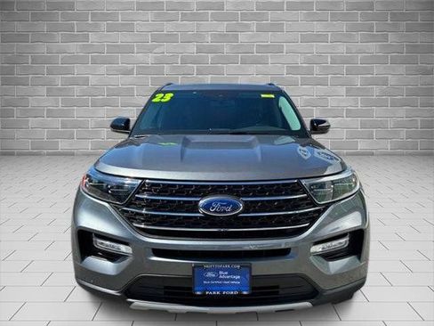 Certified 2023 Ford Explorer XLT w/ Equipment Group 202A AWD/4WD image 3