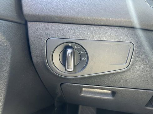 Certified 2023 Volkswagen Tiguan SE AWD/4WD image 19