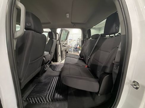 Used 2024 Chevrolet Silverado 1500 LT AWD/4WD image 11