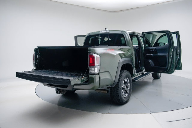 Used 2022 Toyota Tacoma TRD Off-Road w/ TRD Premium Off Road Package AWD/4WD image 21