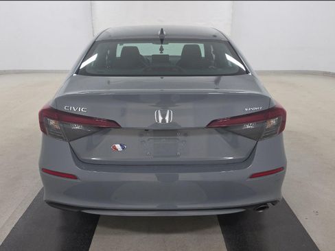 Used 2025 Honda Civic Sport image 6