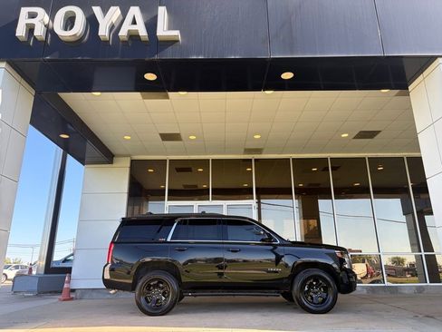 Used 2019 Chevrolet Tahoe LT image 1