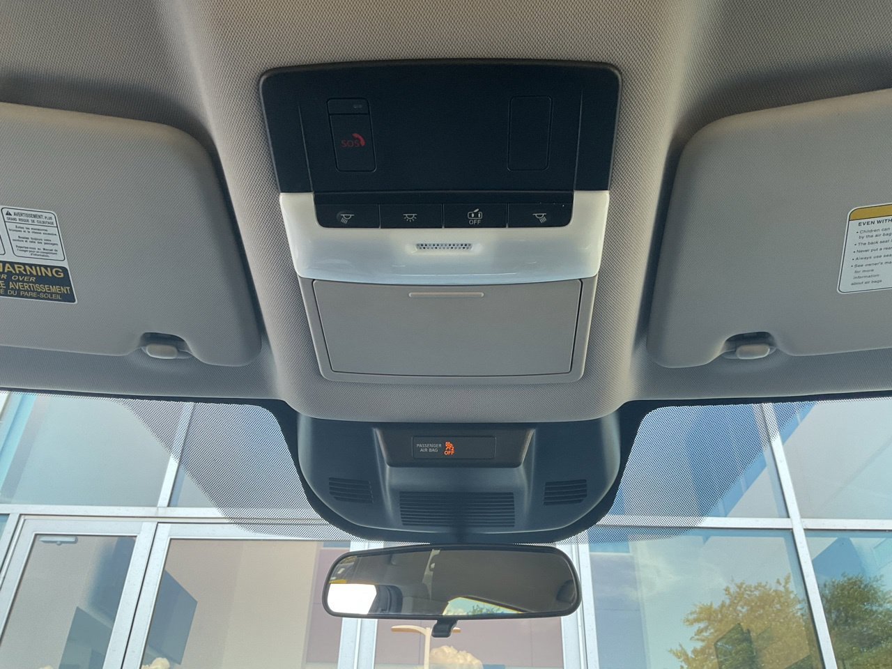 Used 2025 Nissan Rogue SV FWD image 14