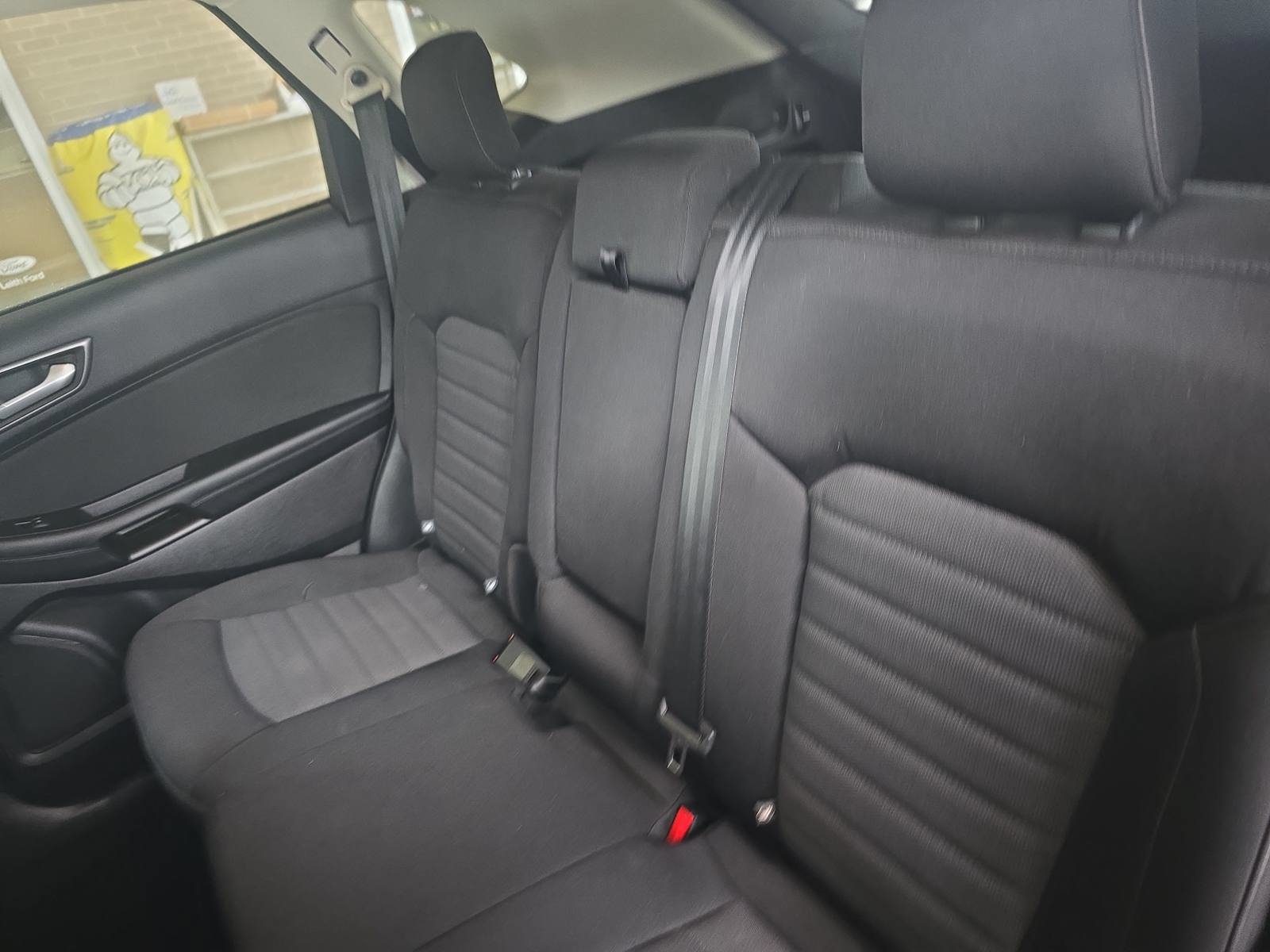 Used 2016 Ford Edge SE FWD image 14