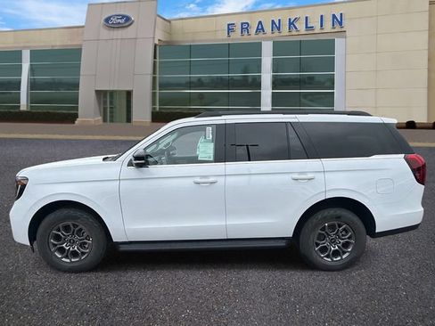 New 2026 Ford Expedition Active RWD image 4