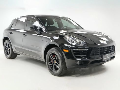 Used 2018 Porsche Macan AWD/4WD image 8