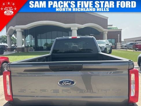 Used 2024 Ford F250 XLT w/ FX4 Off-Road Package AWD/4WD image 13