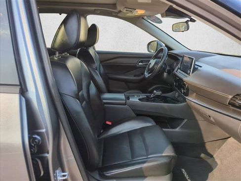 Used 2021 Nissan Rogue SV w/ Premium Package FWD image 22