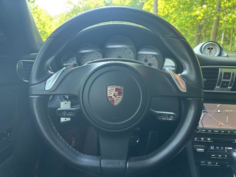 Used 2011 Porsche 911 Carrera 4S AWD/4WD image 32