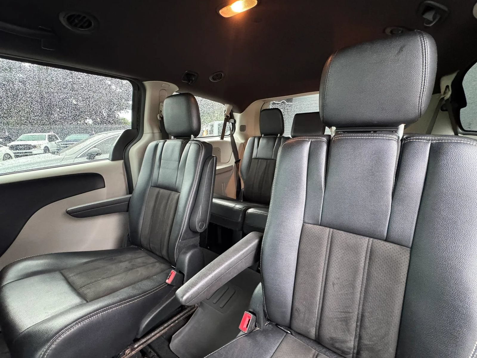 Used 2019 Dodge Grand Caravan SXT FWD image 34