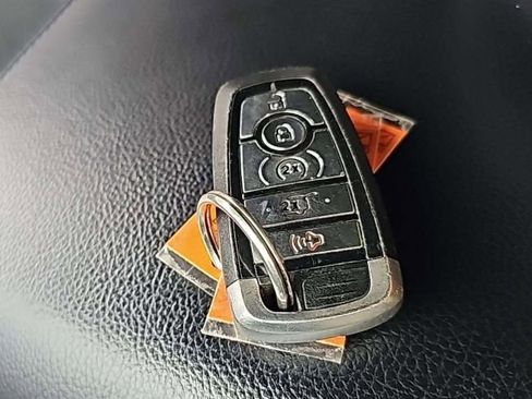 Used 2018 Ford Expedition XLT w/ Equipment Group 202A image 16