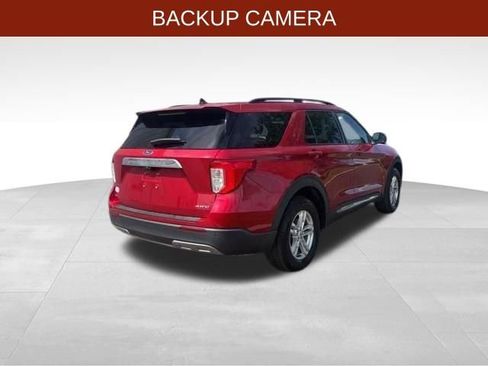 Used 2021 Ford Explorer XLT w/ Equipment Group 202A AWD/4WD image 7