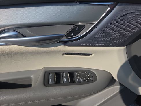 Used 2021 Cadillac XT5 Premium Luxury FWD image 16