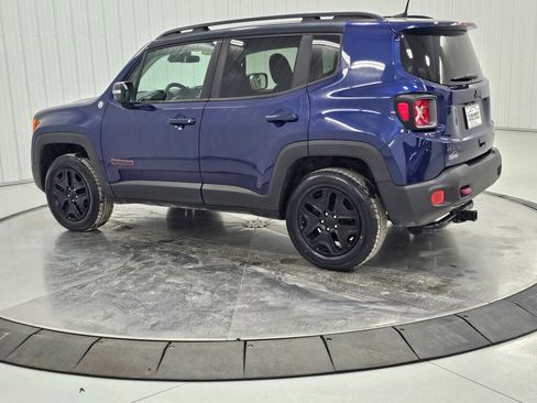 Used 2018 Jeep Renegade Trailhawk w/ Cold Weather Group II image 3