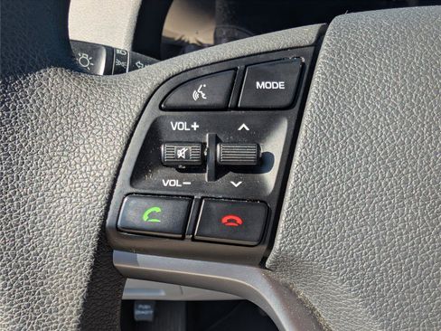 Used 2016 Hyundai Tucson SE image 23