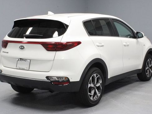 Used 2022 Kia Sportage LX AWD/4WD image 10