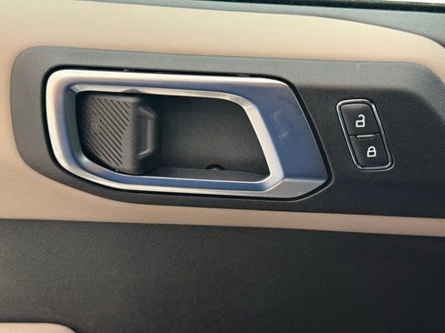 Certified 2023 Ford Bronco Wildtrak image 22