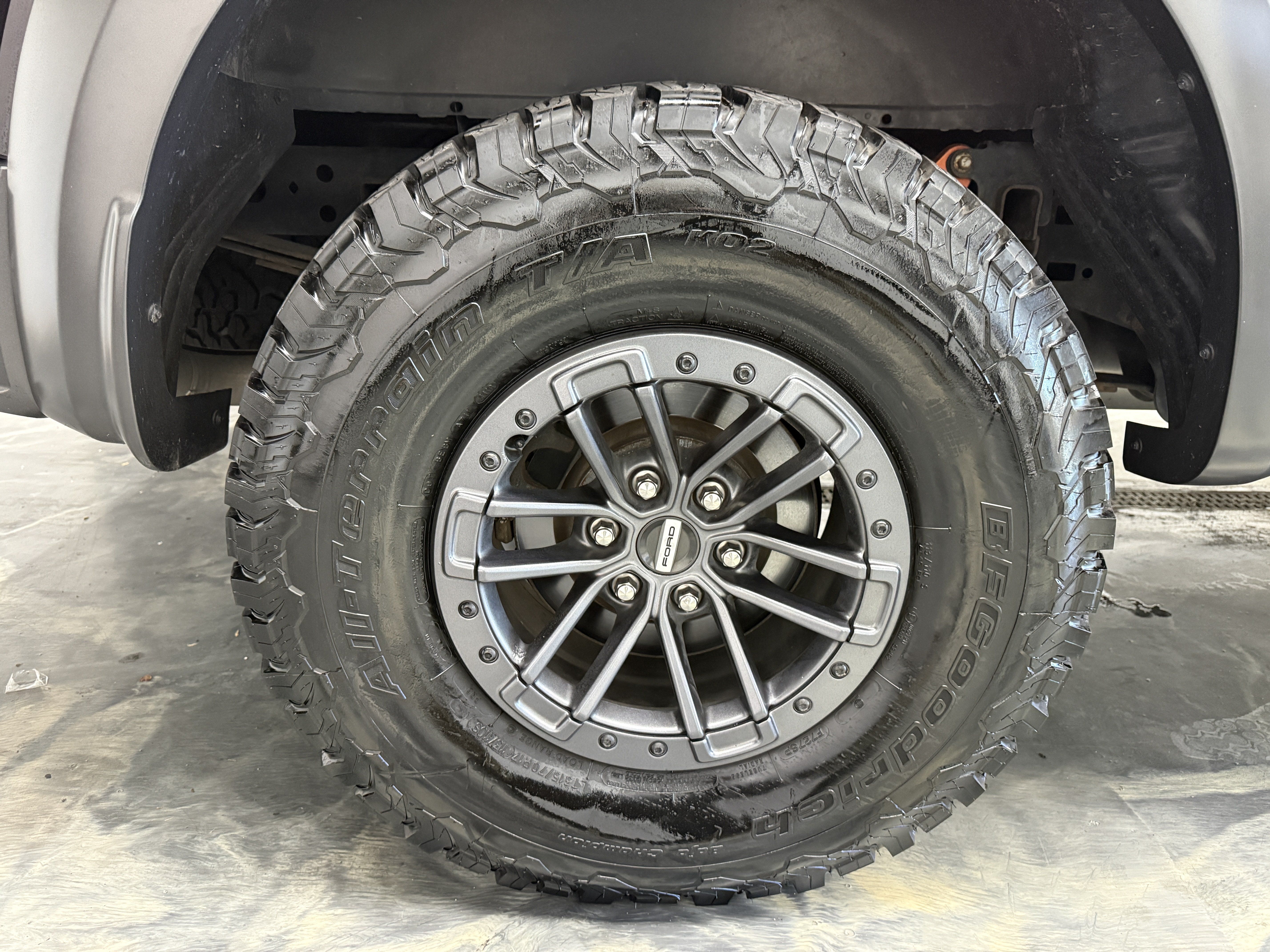 Used 2020 Ford F150 Raptor w/ Equipment Group 802A Luxury AWD/4WD image 32