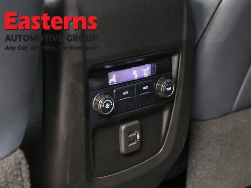 Used 2021 Buick Enclave Essence w/ Sport Touring Edition FWD image 23