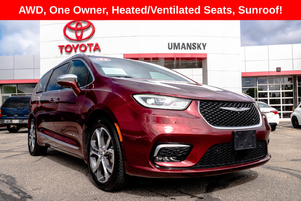Used 2022 Chrysler Pacifica Pinnacle AWD/4WD image 1