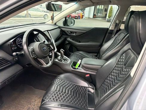 Used 2021 Subaru Outback Premium AWD/4WD image 4