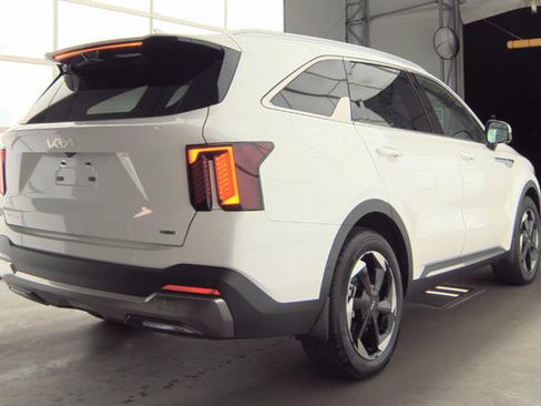 Used 2025 Kia Sorento SX Prestige AWD/4WD image 3