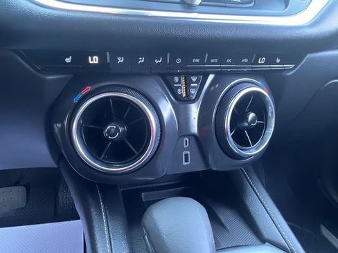 Certified 2024 Chevrolet Blazer LT w/ Convenience Package FWD image 18