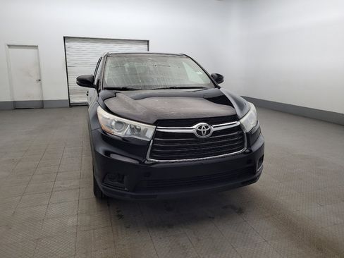 Used 2015 Toyota Highlander LE image 14