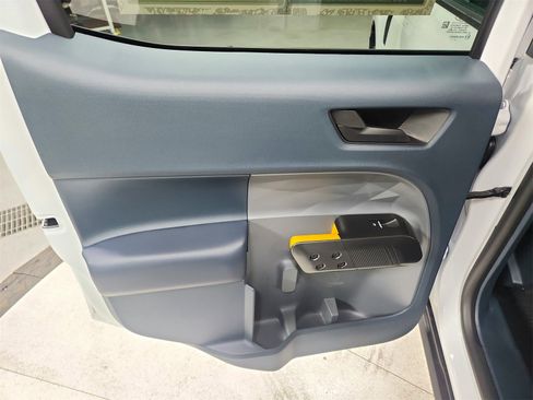 Used 2025 Ford Maverick Tremor image 38