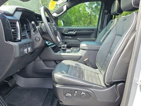 Used 2024 GMC Sierra 1500 AT4X AWD/4WD image 10