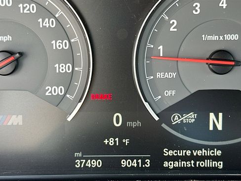 Used 2016 BMW M4 Convertible RWD image 12