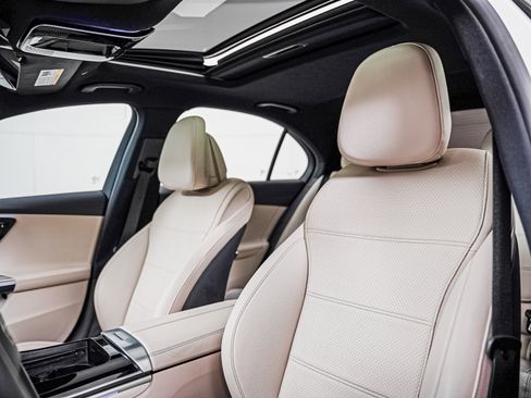 Certified 2023 Mercedes-Benz C 300 Sedan image 12