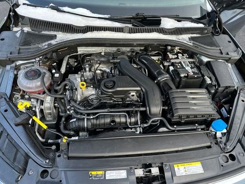 Used 2023 Volkswagen Jetta SE w/ Panoramic Sunroof Package image 21