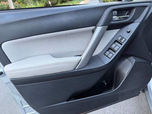 Used 2014 Subaru Forester 2.5i Limited w/ Popular Package #2 image 14