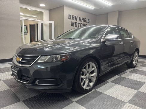 Used 2015 Chevrolet Impala LT FWD image 2