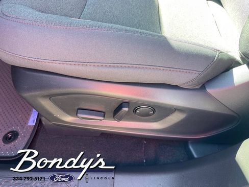 New 2026 Ford Explorer Active image 6