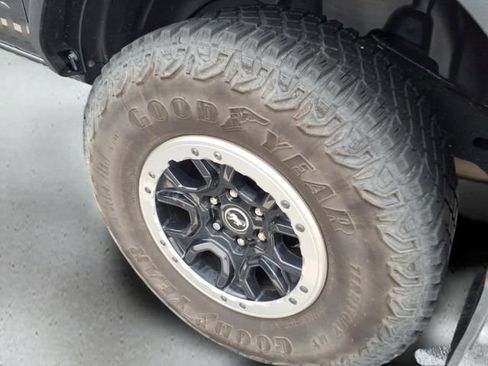 Used 2022 Ford Bronco Big Bend w/ Sasquatch Package AWD/4WD image 20