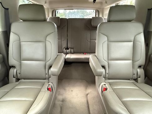 Used 2020 GMC Yukon XL SLT w/ Open Road Package AWD/4WD image 41