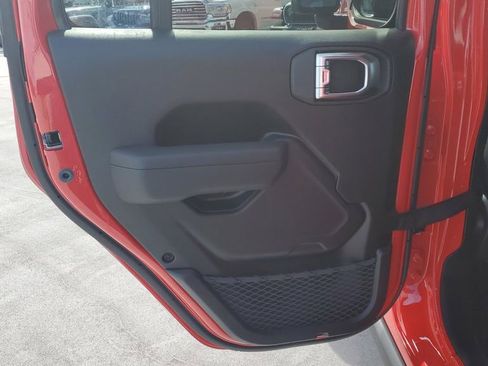 New 2026 Jeep Wrangler Unlimited Rubicon image 17