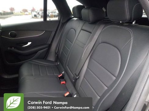 Used 2022 Mercedes-Benz GLC 300 4MATIC image 25