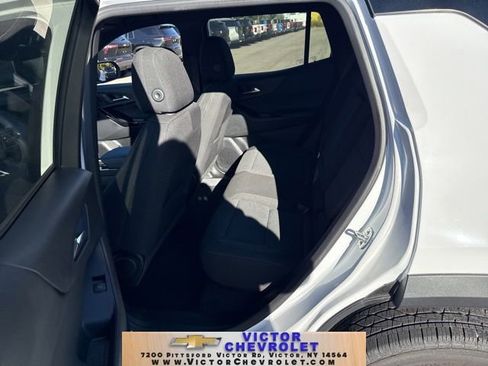 New 2025 Chevrolet Equinox LT image 26