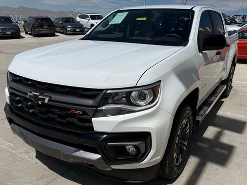 Used 2022 Chevrolet Colorado Z71 AWD/4WD image 4