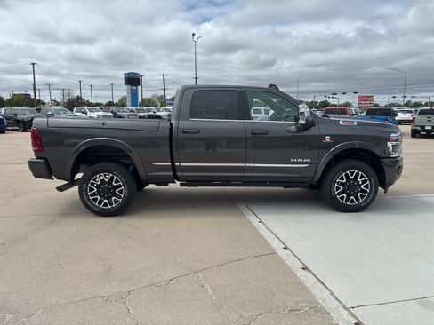 New 2026 RAM 2500 Limited AWD/4WD image 7
