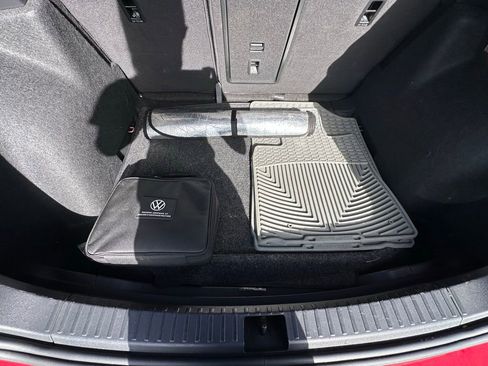 Used 2023 Volkswagen Taos SE image 38