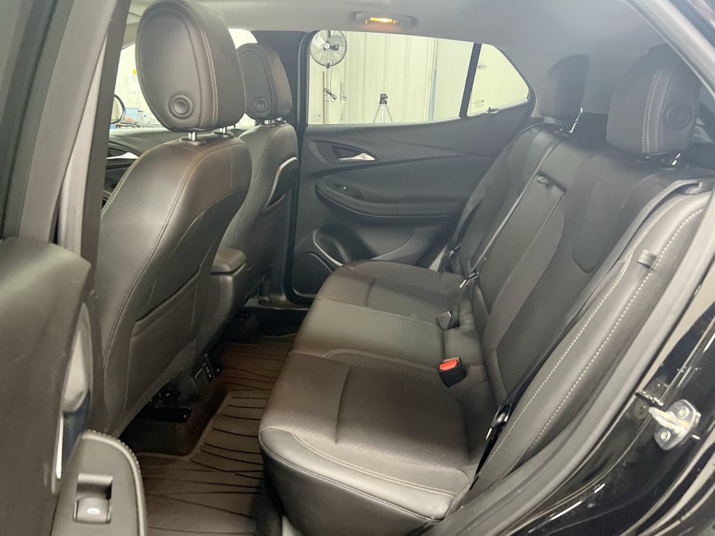 Used 2023 Buick Encore GX Select w/ Experience Buick Package FWD image 23