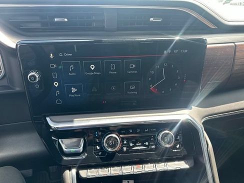 Used 2024 GMC Sierra 1500 Denali Ultimate AWD/4WD image 6