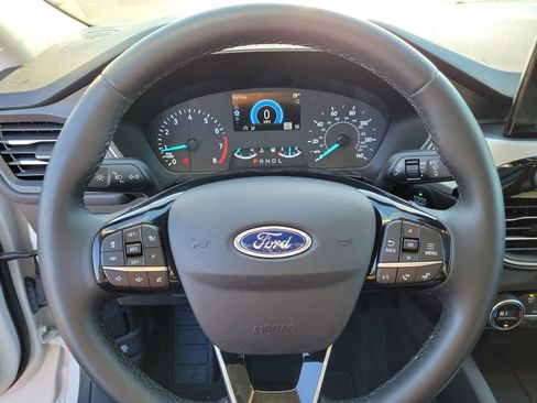Used 2021 Ford Escape SEL image 22