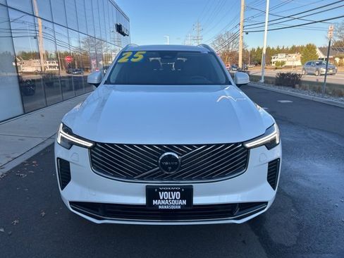 Used 2025 Volvo XC90 B6 Plus image 7