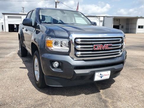 Used 2017 GMC Canyon SLE w/ Trailering Package image 2